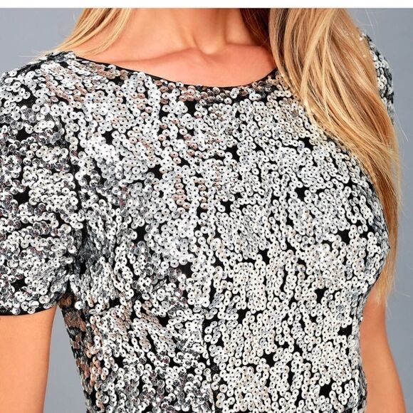 Lulu’s Nights on Broadway Silver Sequin Bodycon Dress Size Small NWT - Picture 6 of 6